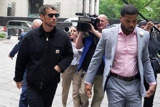 Alex Fine walks into Manhattan federal court as his wife, Cassie Ventura, prepares to take the stand for a fourth consecutive day